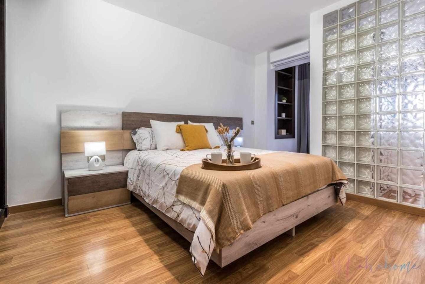 Lujo A Tu Alcance Con Spa Y Garaje Pleno Centro Huelva Ngoại thất bức ảnh