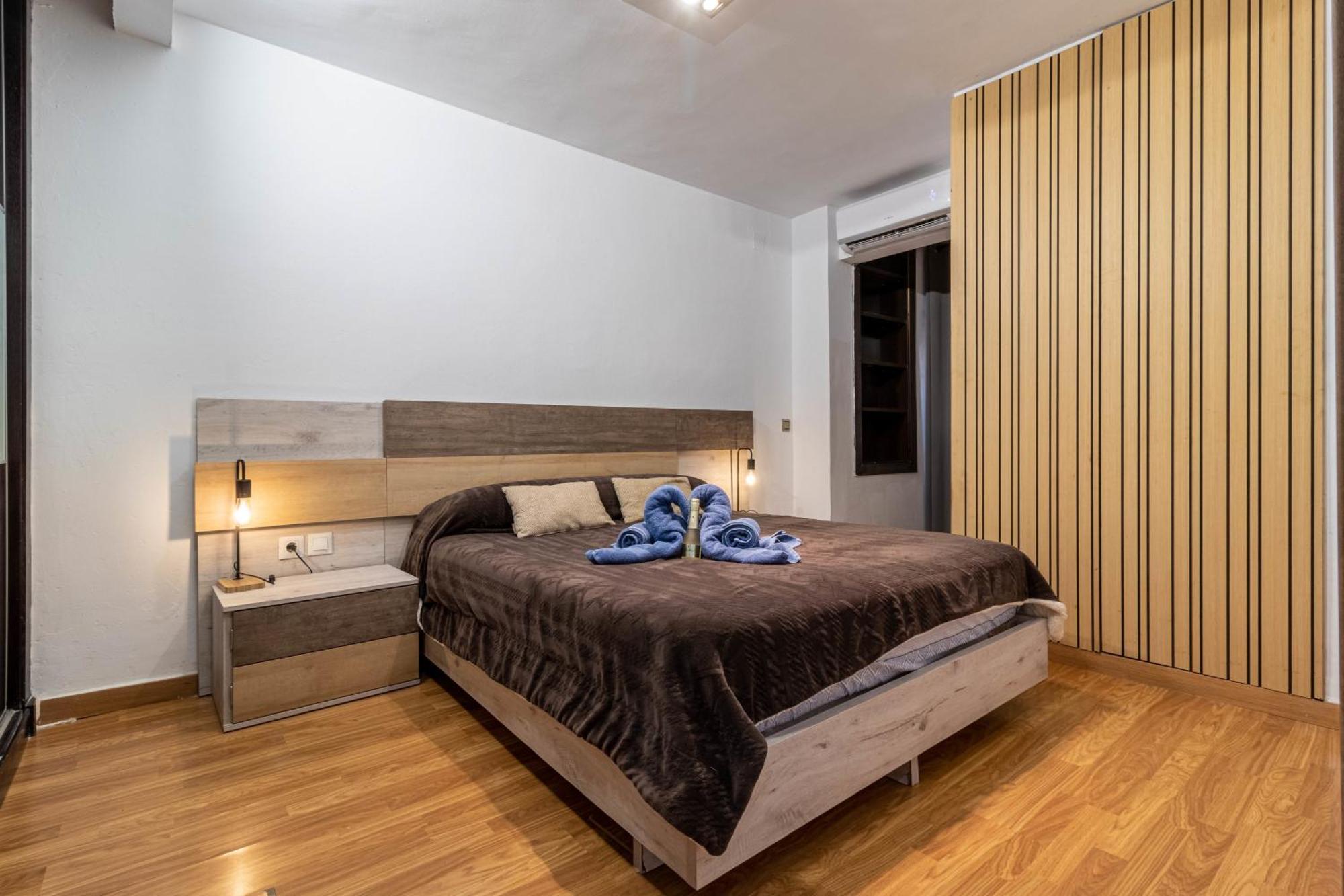 Lujo A Tu Alcance Con Spa Y Garaje Pleno Centro Huelva Ngoại thất bức ảnh