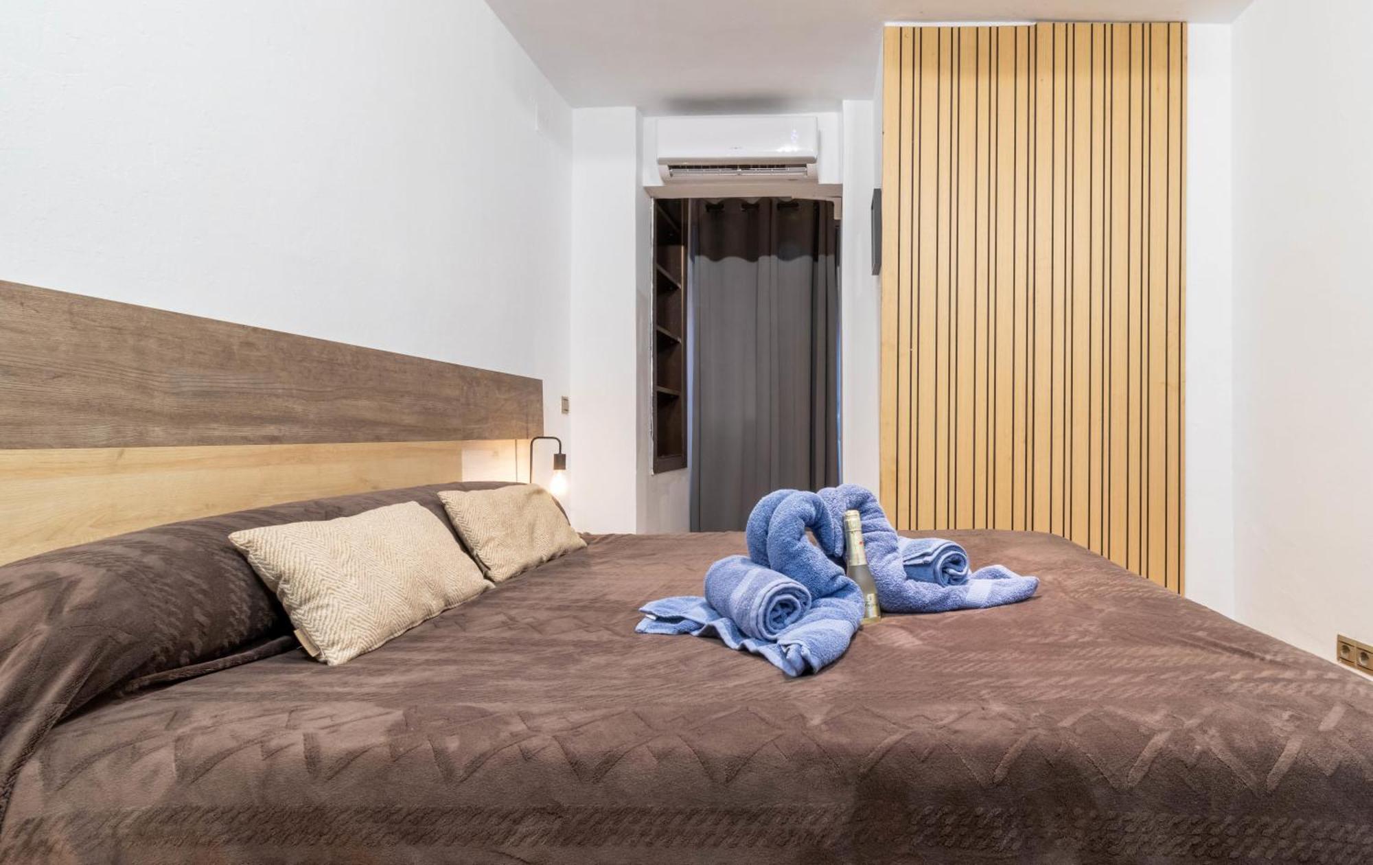 Lujo A Tu Alcance Con Spa Y Garaje Pleno Centro Huelva Ngoại thất bức ảnh